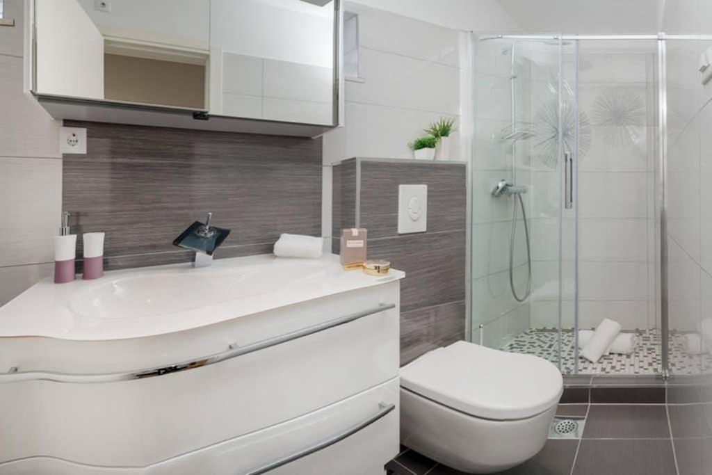 Villa Graf Podstrana Ngoại thất bức ảnh